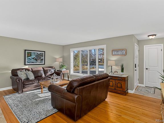 3rd image of 135 Everett Street