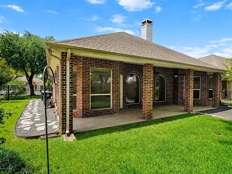6418 Parkriver Xing — Photo 16