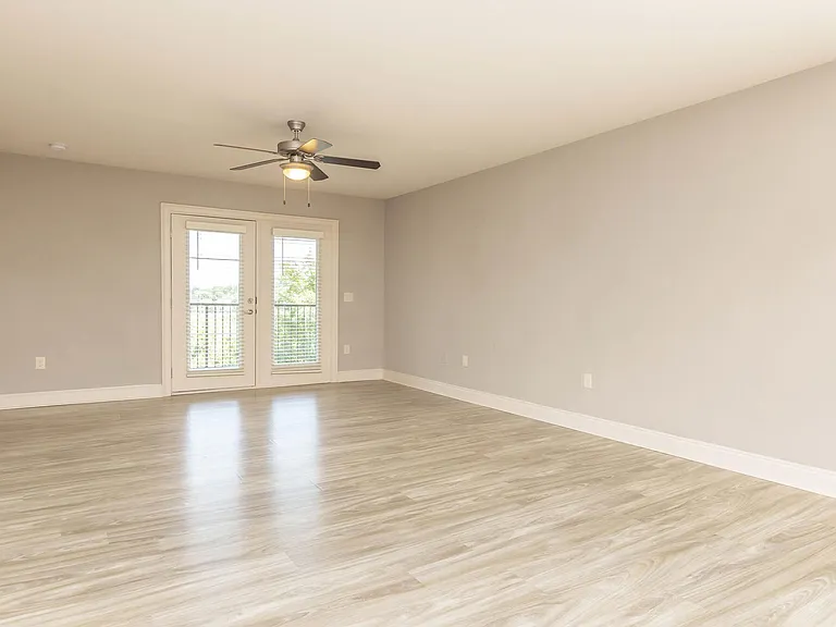The Grand Reserve at Spring Hills — Photo 29