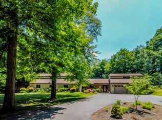 21 Beck Rd, Poughkeepsie, NY 12601