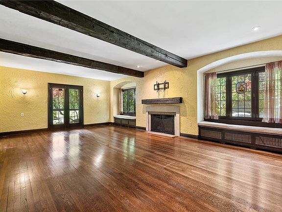 3rd image of 5454 Darlington Rd
