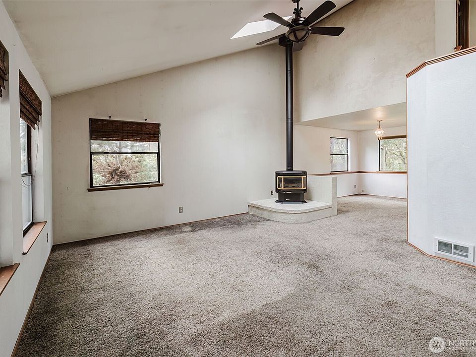 9606 Sunburst Court SE, Pt Orchard, WA 98367 | Zillow