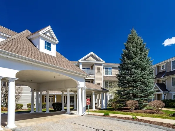 1127 Emerald Ct, Tewksbury, MA 01876