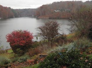 2243 Thomason Ln, Goodview, VA 24095