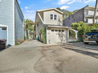 4465 View Pl, Oakland, CA 94611