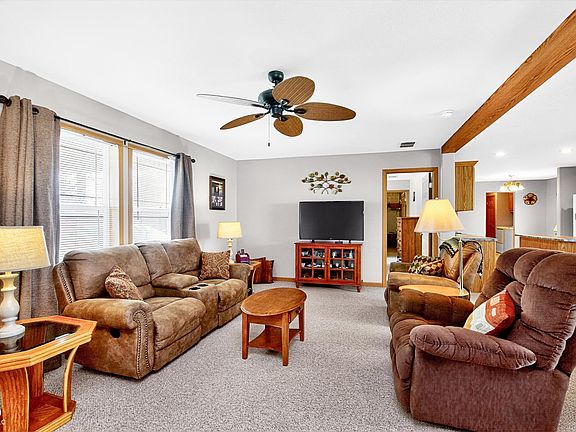 4th image of 1810 S R St