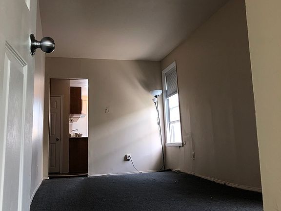 4th image of 1629 Bath Ave APT 2R