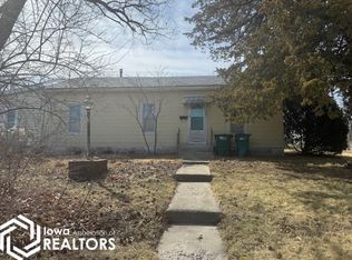 300 E Stone Ave, Fairfield, IA
