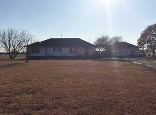 678 E Fm 813, Palmer, TX 75152