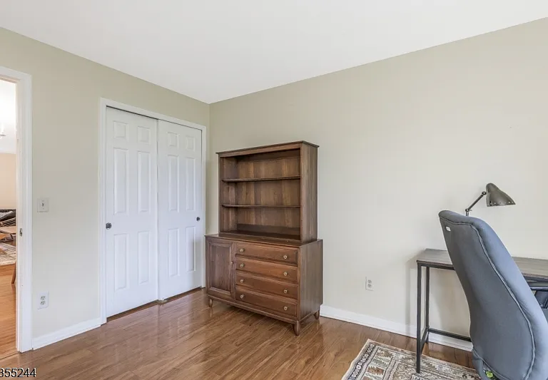 105 Alexandria Way — Photo 23