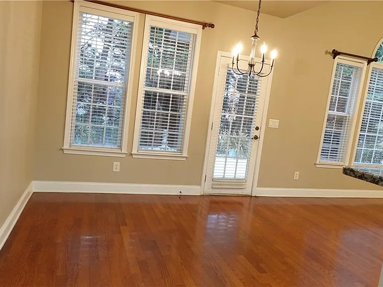 3462 Blanding Ct — Photo 7