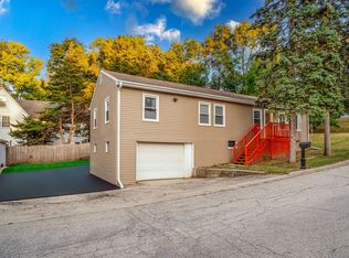 176 E Grand Ave, Fox Lake, IL 60020