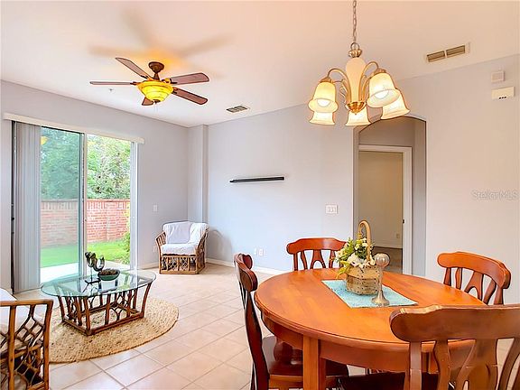 2nd image of 400 Canyon Stone Cir