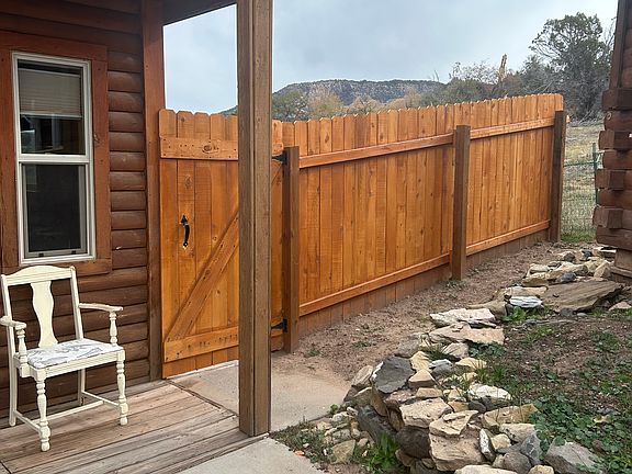 4th image of 531 Oakbrush Cir