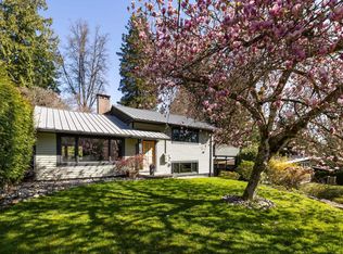 1374 E 15th St, North Vancouver, BC