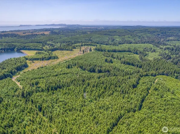 1 W Walberg Road, Chinook, WA 98614