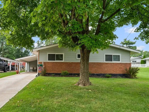 965 Hollytree Dr, Cincinnati, OH 45231