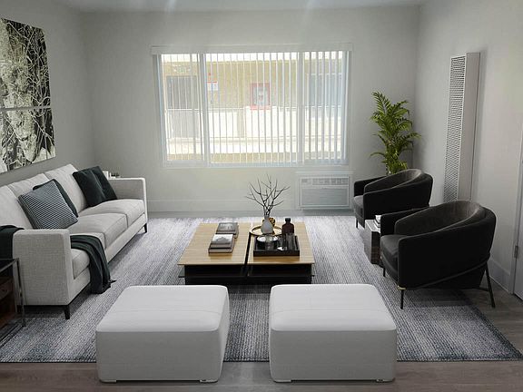 4th image of 20327 Saticoy St Unit 204