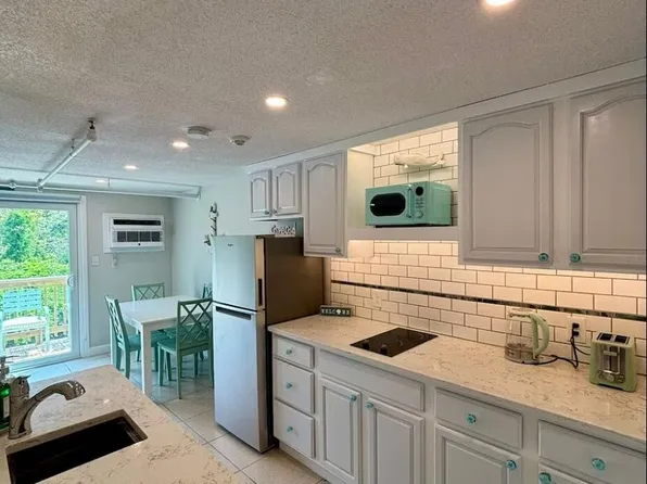 141 Main Street #23, West Dennis, MA 02670