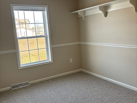 3rd image of 2143 Penn St #L-0217