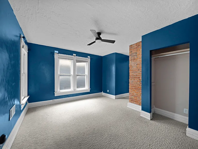 335 W 2nd Ave — Photo 30