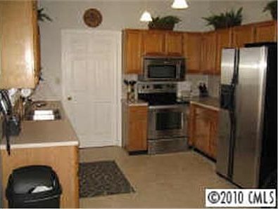 4th image of 135 Sunshine Dr
