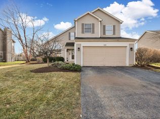 926 Brompton Cir, Bolingbrook, IL 60440