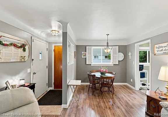 2nd image of 25261 Kildare St