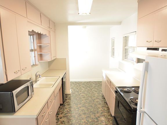 3rd image of 2804 Woodland Hills Ave