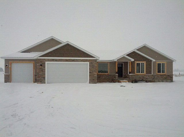 1st image of 472 La Paloma Dr