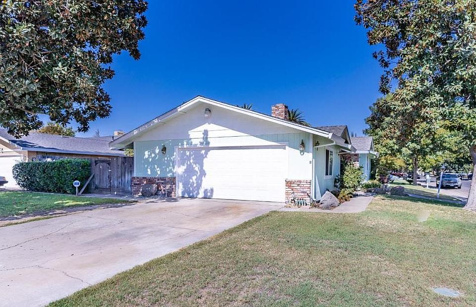 1st image of 1213 Govannina Dr #B
