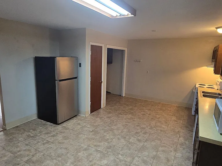 6721 Alva Ave — Photo 12