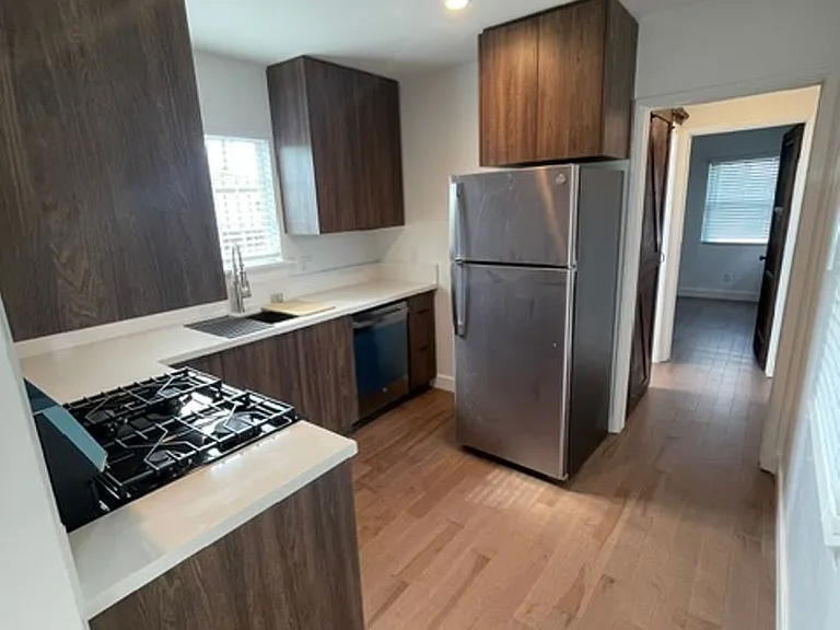 2000 Lincoln Blvd — Photo 1