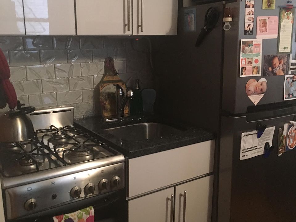 1st image of 102 W 79th St APT 4A