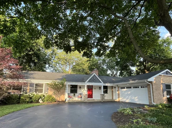 441 Highland Ave, Crystal Lake, IL 60014