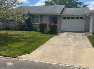 186 Newport Rd #B, Monroe Township, NJ 08831