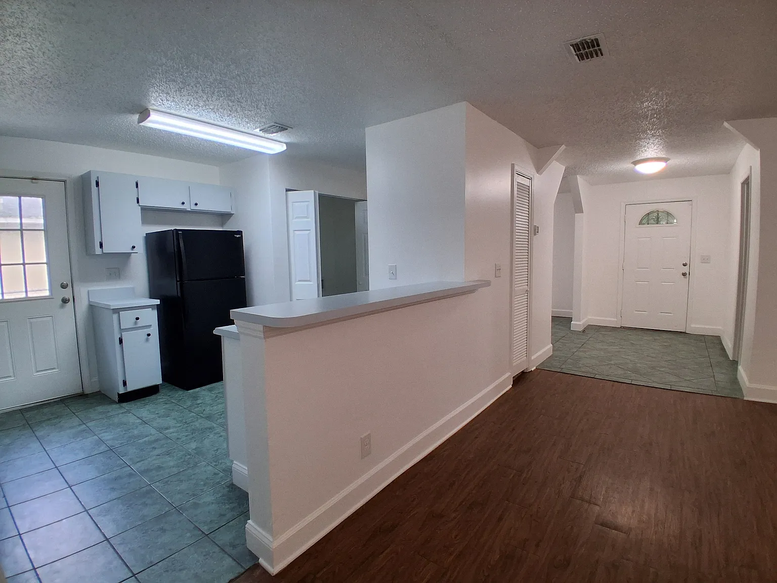 1744 West 28th Street - 1 — Photo 3
