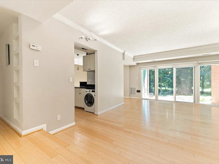 11814 Breton Ct #1A — Photo 6
