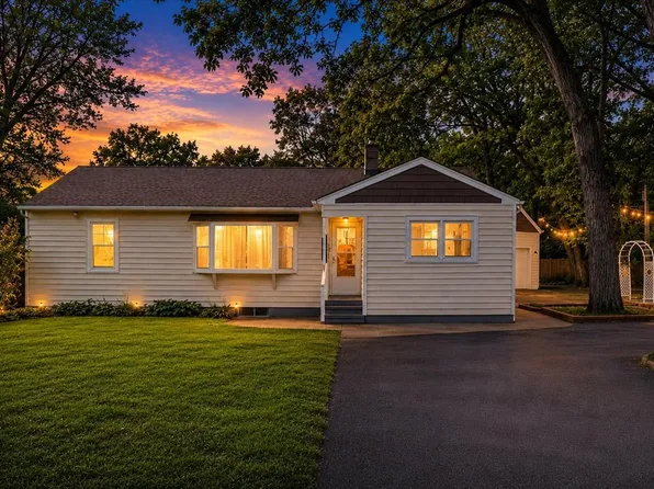 21417 W Honey Ln, Lake Villa, IL 60046