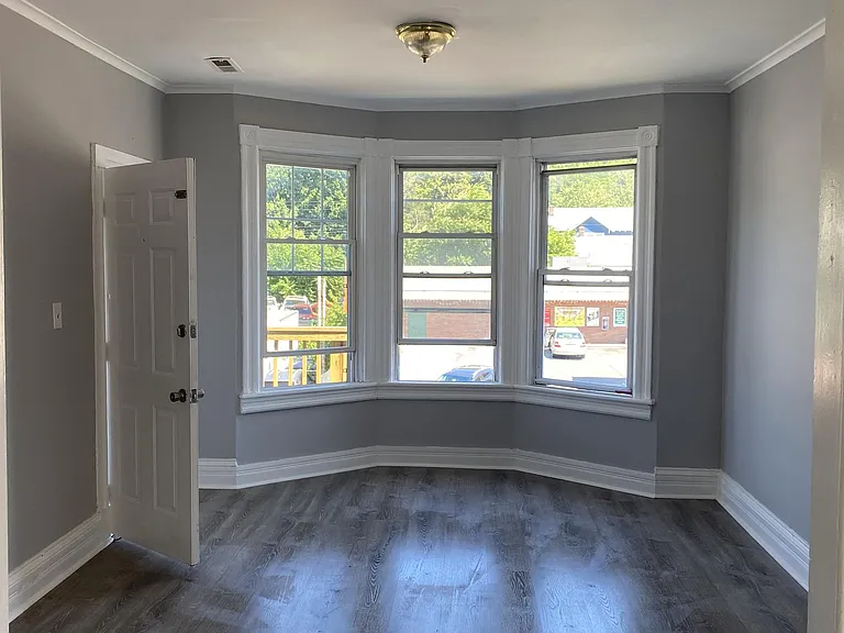381 5th Ave #2 — Photo 9