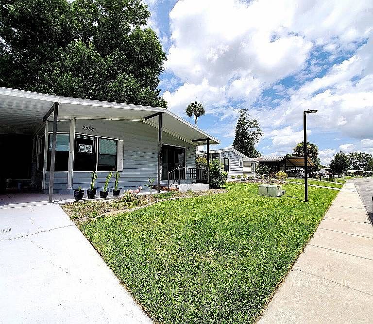 1st image of 2284 Mariposa Ave