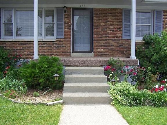 3rd image of 462 Plymouth Dr