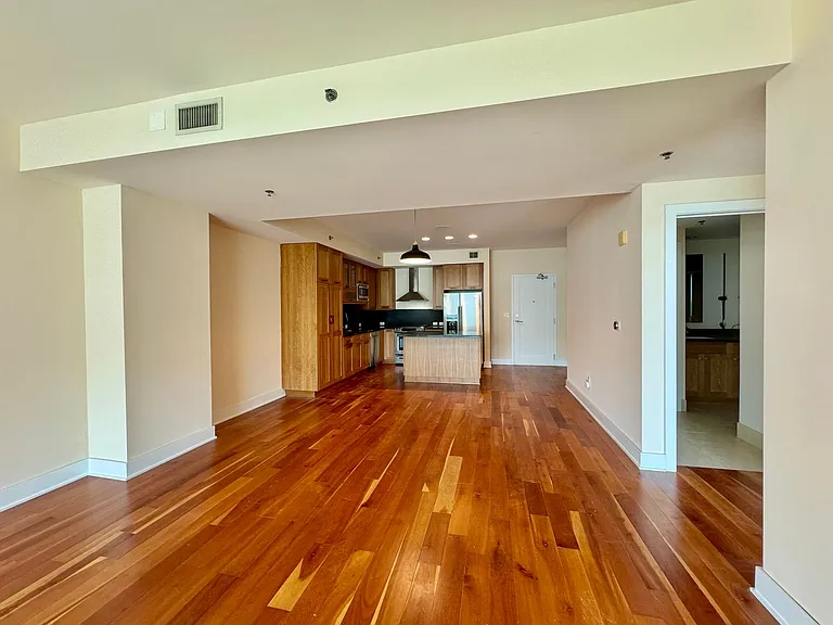 601 W Rosemary St #319 — Photo 5