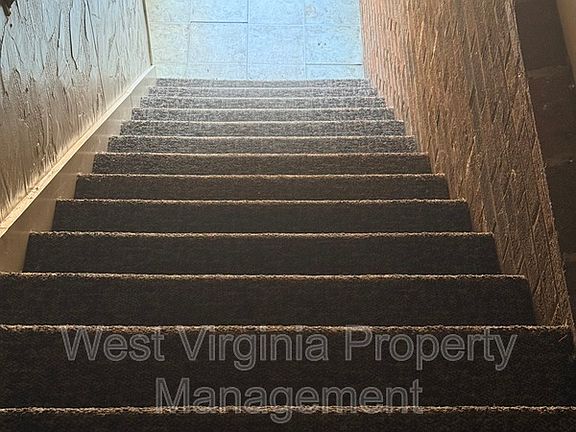 2nd image of 184 Wyndale Dr #12