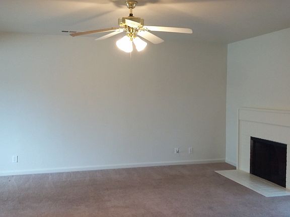 5th image of 5048 E Lamona Ave