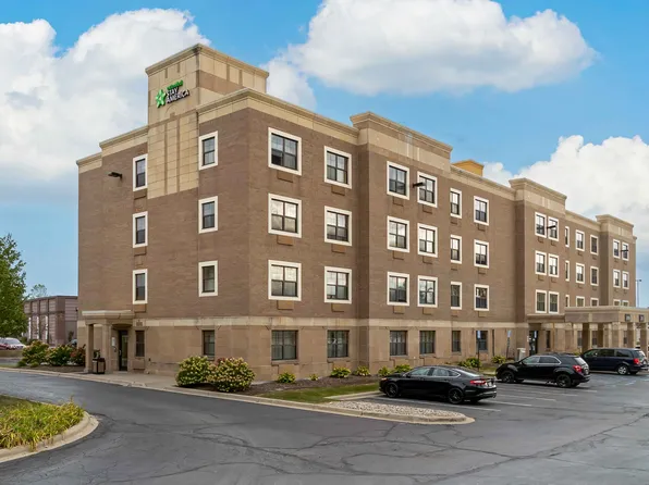 Detroit - Dearborn, 260 Town Center Dr, Dearborn, MI 48126