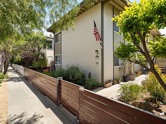 3rd image of 2848 Exposition Blvd APT 4