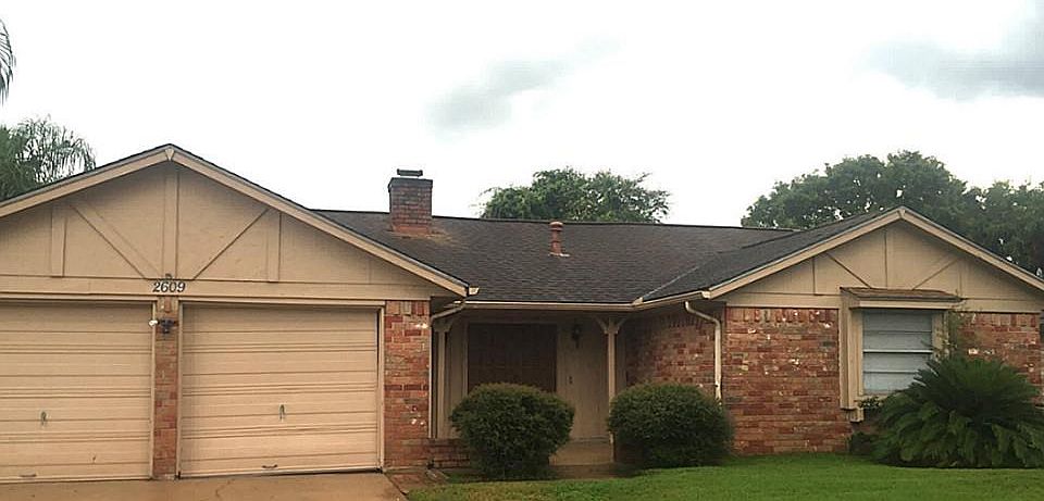 1st image of 2609 Lufkin Ln