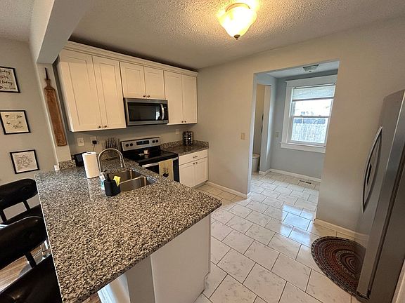 4th image of 3660 Henrico St