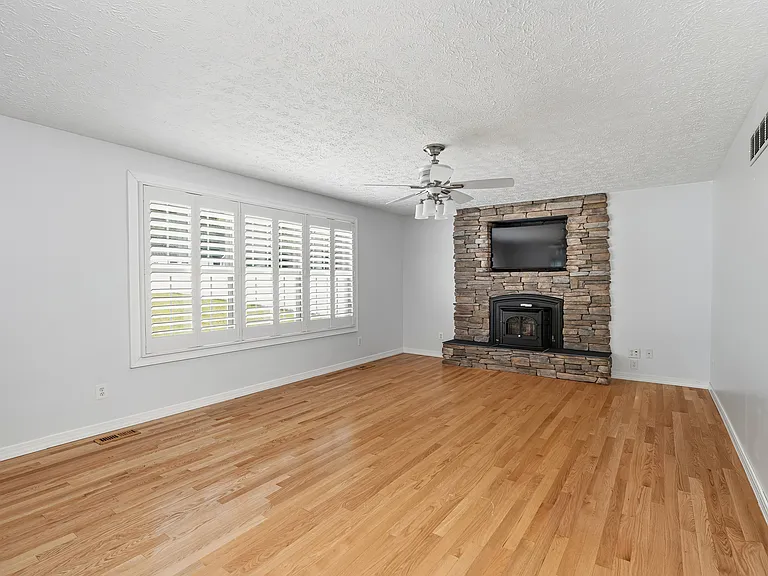 64 River View Dr — Photo 11